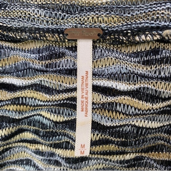 Free People Patterned Top Scoop Neck Size M - Picture 4 of 5